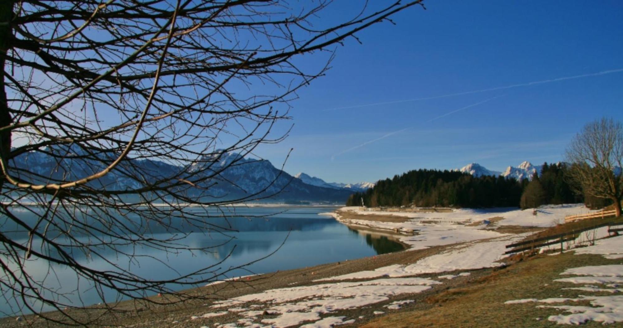 Seehotel Und Appartements Schnoeller Rieden am Forggensee Exterior photo