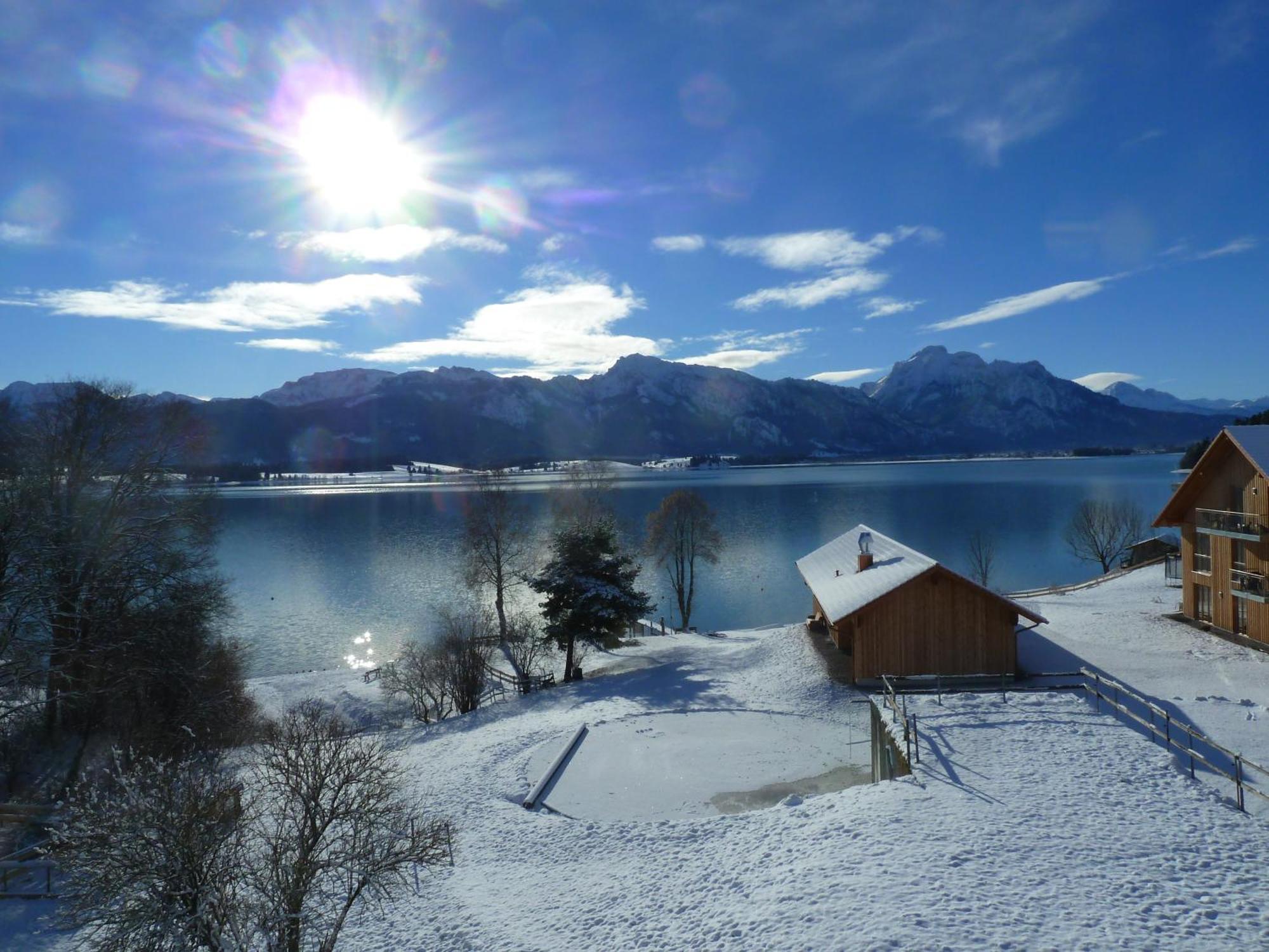 Seehotel Und Appartements Schnoeller Rieden am Forggensee Exterior photo