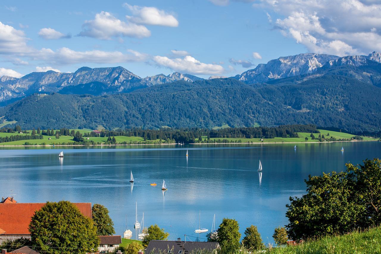 Seehotel Und Appartements Schnoeller Rieden am Forggensee Exterior photo