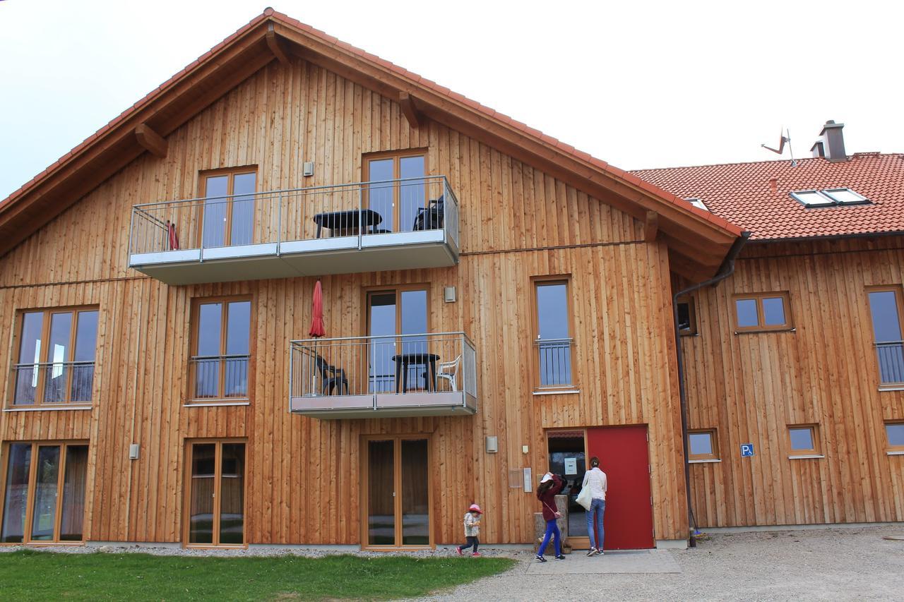 Seehotel Und Appartements Schnoeller Rieden am Forggensee Exterior photo
